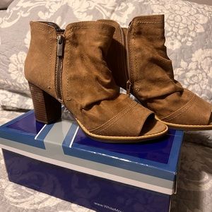 New in box open toe bootie